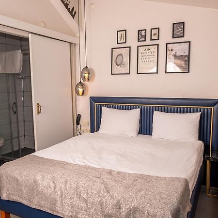คอร์เนอร์ ฮอต Hotel อิสตันบูล ภายนอก รูปภาพ