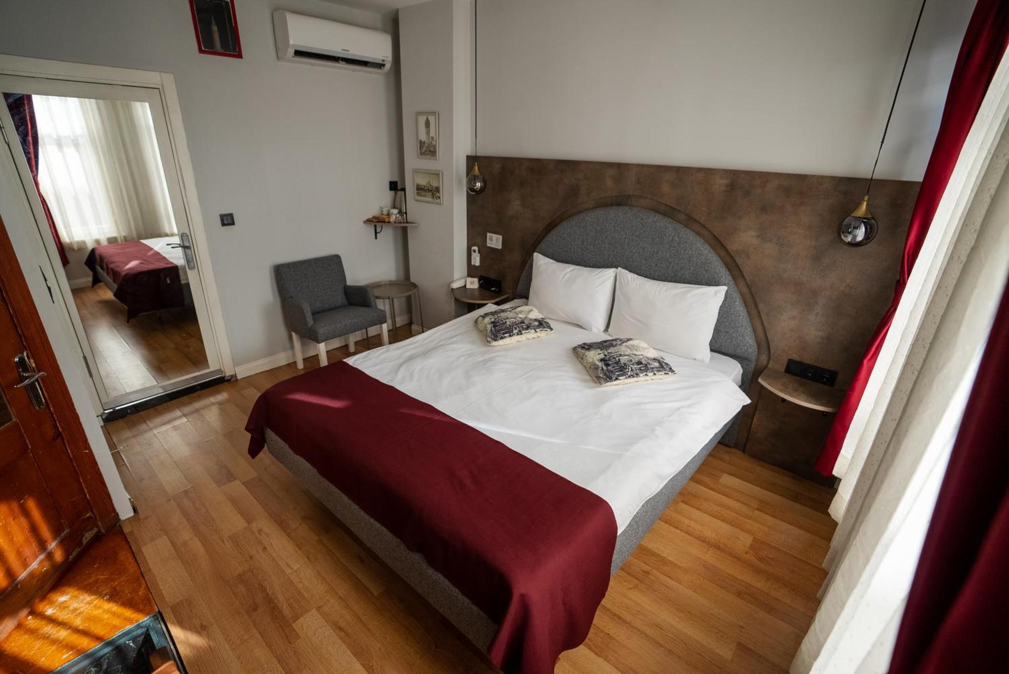 คอร์เนอร์ ฮอต Hotel อิสตันบูล ภายนอก รูปภาพ